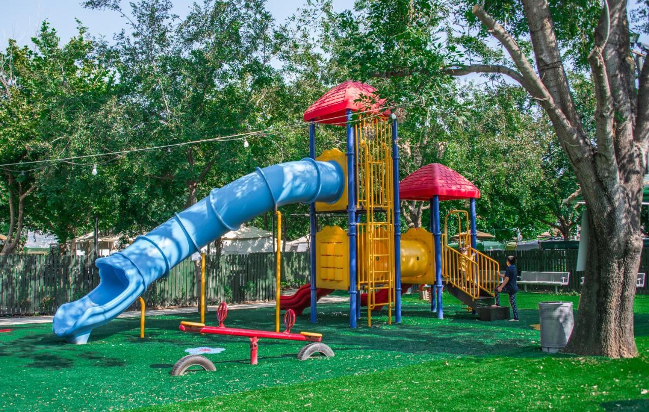 Hotel בלום ווילג' - קייקי כפר בלום Extérieur photo